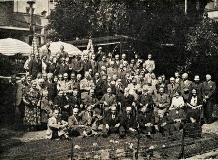 Bondsdag in Den Haag - juli 1939 (achteraan, 6e van links)